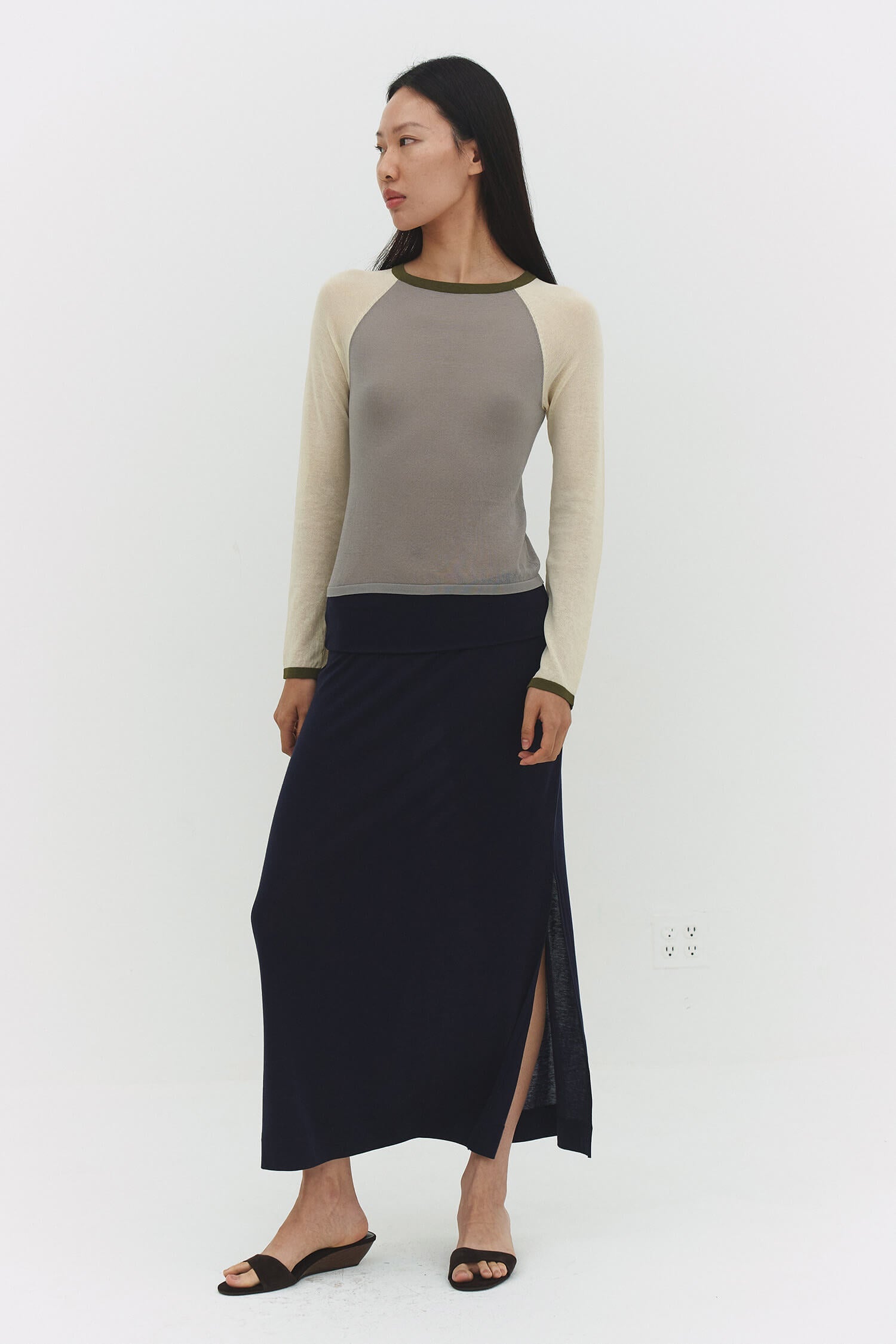 MIRINAE RAGLAN TOP IN MATCHA MEL